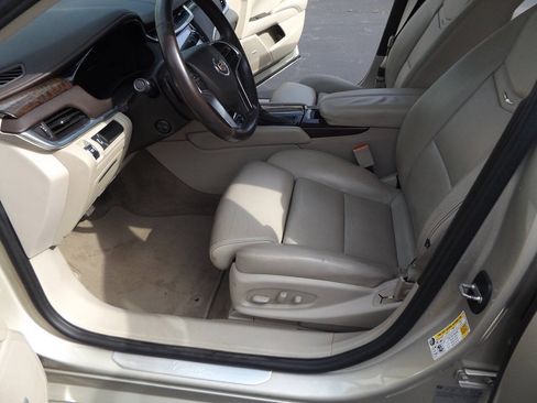 Used 2013 Cadillac XTS Luxury w/ Driver Awareness Package FWD image 13