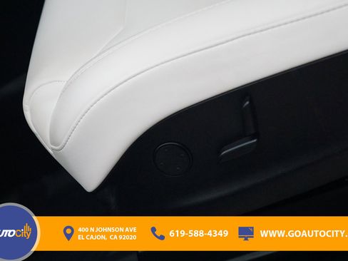 Used 2019 Tesla Model X AWD/4WD image 18