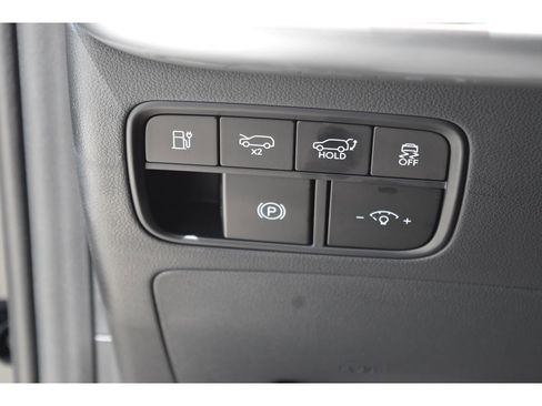 New 2026 Hyundai Ioniq 9 Limited image 16