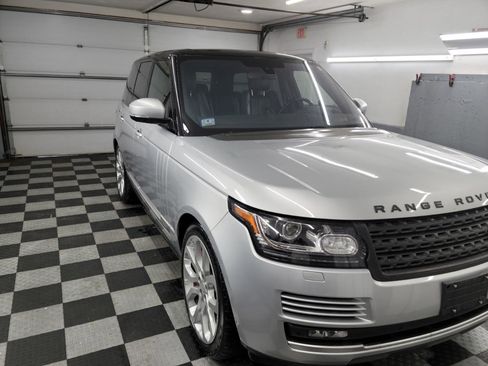 Used 2016 Land Rover Range Rover Supercharged image 6