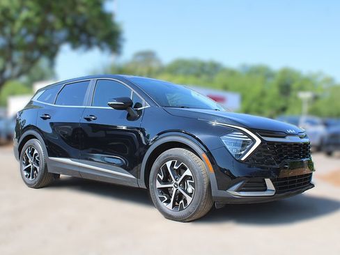 Used 2024 Kia Sportage EX image 3