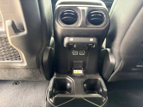 Used 2023 Jeep Wrangler Unlimited Rubicon w/ Xtreme 35 Tire Package AWD/4WD image 20