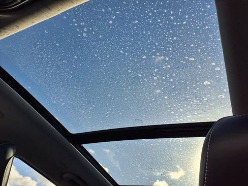 Used 2022 Jeep Grand Cherokee Limited 4xe image 8