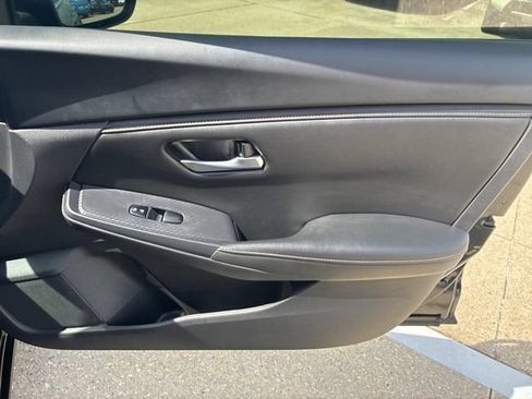 Used 2023 Nissan Sentra SV FWD image 13