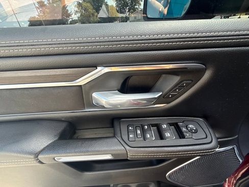 Used 2025 RAM 1500 Laramie AWD/4WD image 20