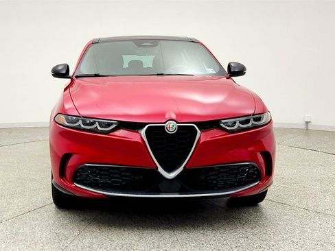 Used 2024 Alfa Romeo Tonale Ti AWD/4WD image 2
