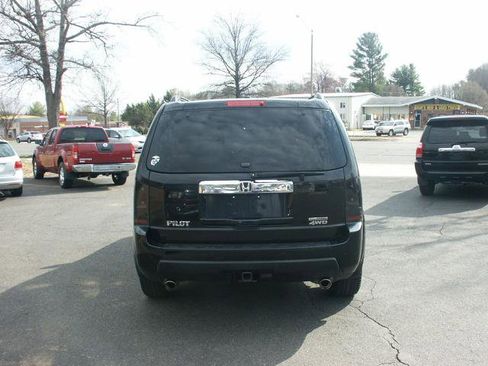 Used 2010 Honda Pilot Touring image 3