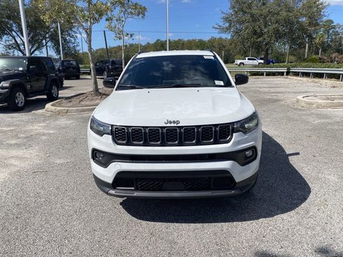 New 2025 Jeep Compass Latitude w/ Altitude Special Edition AWD/4WD image 10