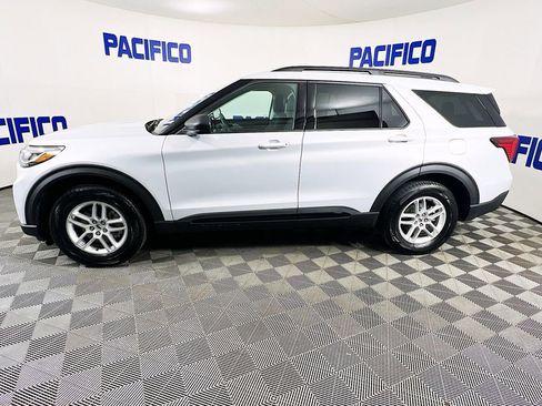 Used 2026 Ford Explorer Active image 6