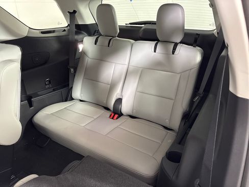 New 2026 Ford Explorer Active w/ Active Comfort Package RWD image 30
