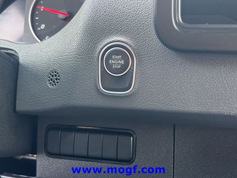 Used 2024 Mercedes-Benz Sprinter 2500 image 8