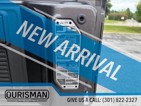 Used 2021 Jeep Wrangler Unlimited Sahara AWD/4WD image 12