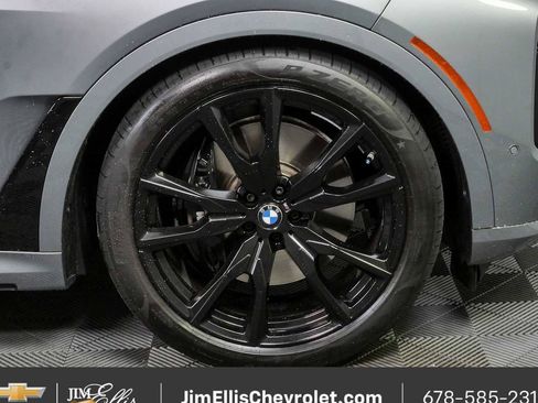 Used 2025 BMW X7 xDrive40i w/ M Sport Package AWD/4WD image 41