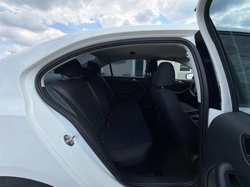 Used 2016 Volkswagen Jetta S image 27