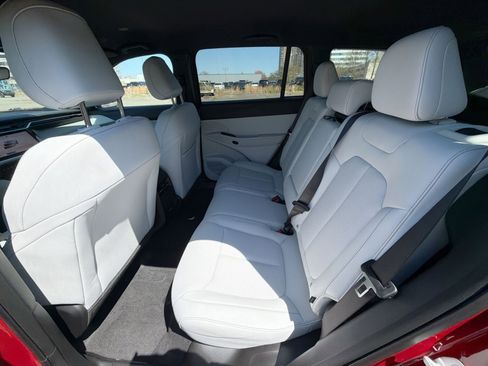 New 2026 Jeep Cherokee Limited image 23