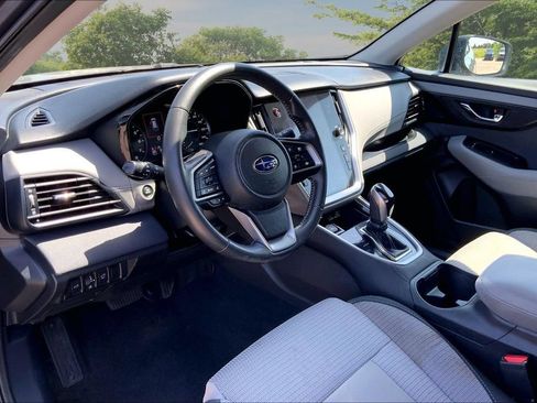 Used 2024 Subaru Outback Premium AWD/4WD image 16