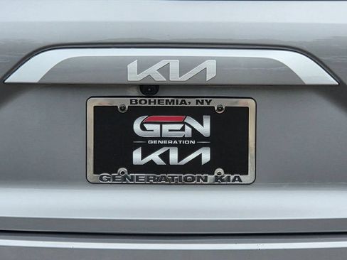 Used 2023 Kia Niro EX Touring FWD image 35