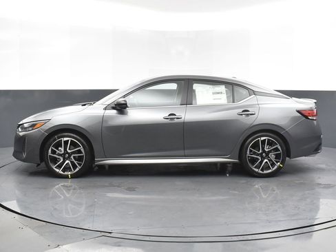 New 2025 Nissan Sentra SR w/ SR Premium Package image 3