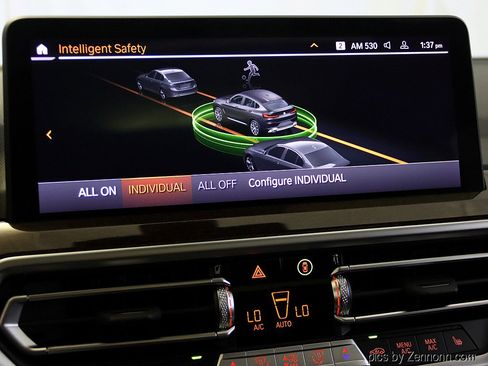 Certified 2025 BMW X4 xDrive30i image 23