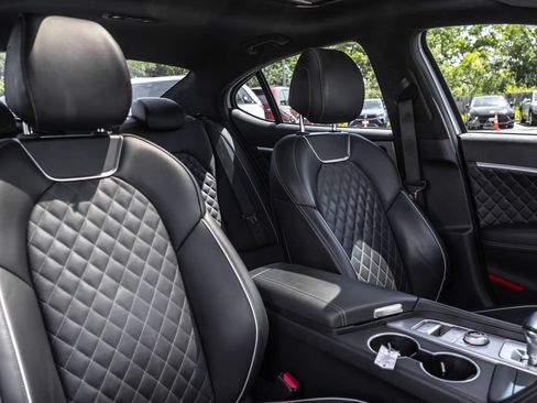 Used 2019 Genesis G70 3.3T Advanced w/ Sport Package AWD/4WD image 41
