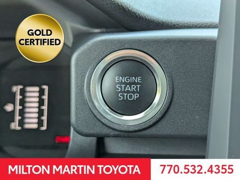 Certified 2025 Toyota 4Runner SR5 AWD/4WD image 27