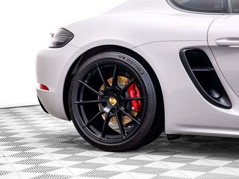 Certified 2023 Porsche 718 Cayman GTS RWD image 34