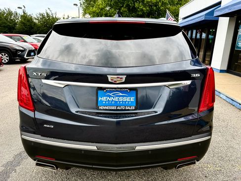 Used 2018 Cadillac XT5 Premium Luxury AWD/4WD image 18