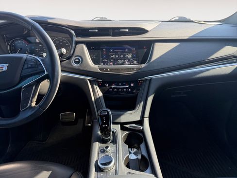 Used 2023 Cadillac XT5 Sportv image 11