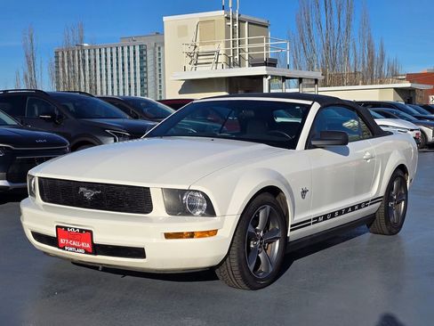 Used 2009 Ford Mustang V6 image 7