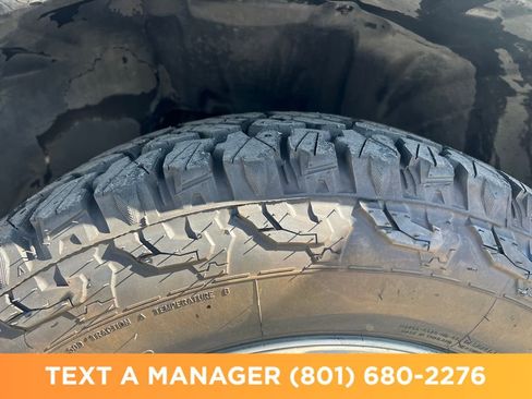 Used 2013 RAM 1500 Laramie w/ Convenience Group AWD/4WD image 10