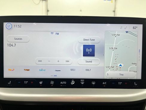 Used 2023 Ford Escape Platinum AWD/4WD image 5