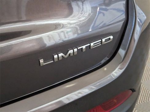 Used 2022 Jeep Compass Limited image 13