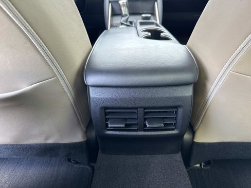 Used 2020 Lexus IS 300 image 9