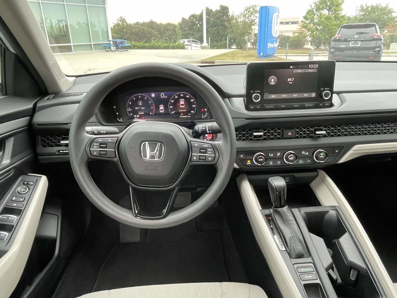 Used 2023 Honda Accord EX image 10