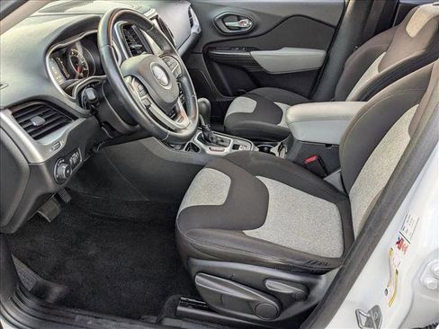 Used 2014 Jeep Cherokee Latitude image 15