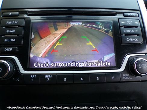 Used 2018 Nissan Frontier SV image 32