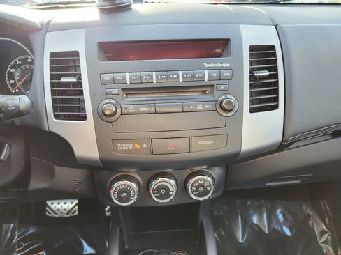Used 2012 Mitsubishi Outlander GT FWD image 31