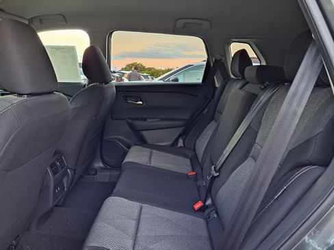 New 2026 Nissan Rogue SV FWD image 5