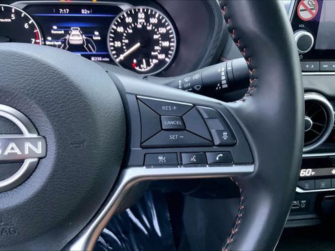 Used 2025 Nissan Sentra SR FWD image 24