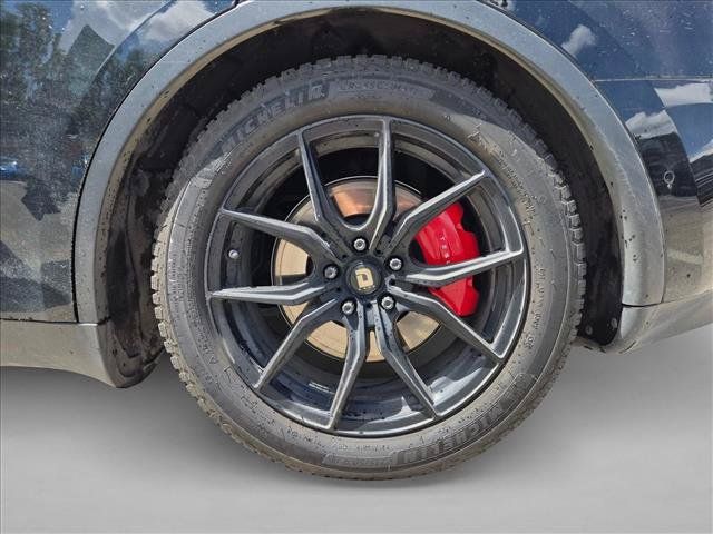 Used 2022 Tesla Model Y Performance AWD/4WD image 13