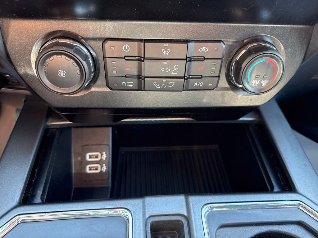 Used 2019 Ford F150 XLT w/ Equipment Group 302A Luxury AWD/4WD image 19