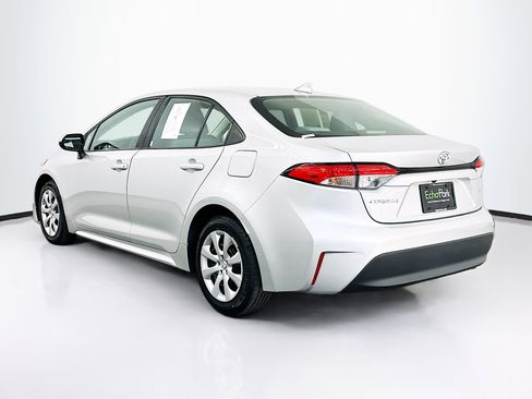 Used 2023 Toyota Corolla LE image 5