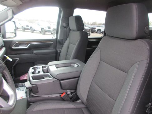 New 2026 GMC Sierra 2500 SLE w/ SLE Value Package; image 11