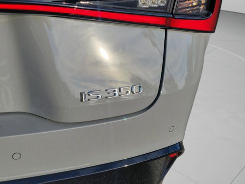 Certified 2025 Lexus IS 350 F Sport image 18
