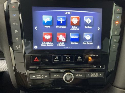 Used 2019 INFINITI QX50 Pure image 16