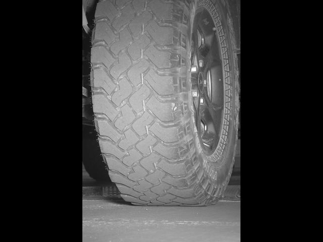 Used 2020 Jeep Gladiator Rubicon AWD/4WD image 15