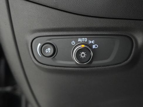 Used 2022 Chevrolet Equinox LT FWD image 14