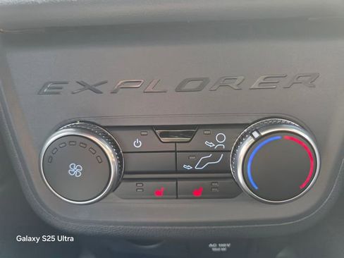 New 2026 Ford Explorer ST-Line w/ ST-Line Street Pack image 17