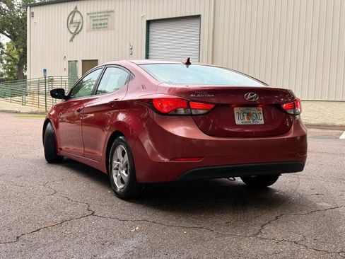 Used 2015 Hyundai Elantra SE FWD image 7