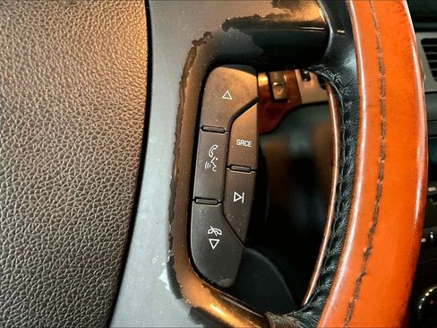 Used 2009 Chevrolet Avalanche LS image 14